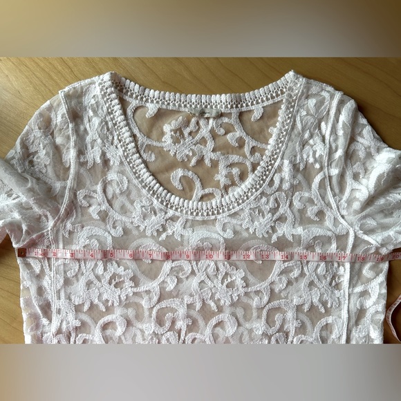 CAPRI Lace Top- Sz S - Picture 6 of 10